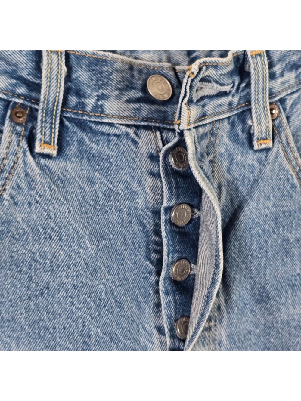 Levi's Mens 501 Buttonfly Light Wash Jeans Size 30x30 DIY Heart Stitch 150th - Picture 8 of 14